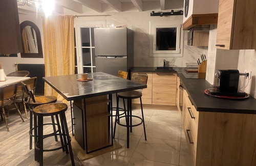 Formigueres Apartment | 8-bed 2-bathroom apartment in the heart of the village