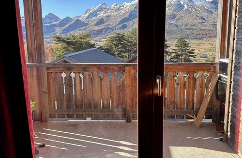 La Joue du Loup Apartment | 8-bed duplex with mountain views at La joue du Loup