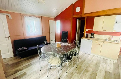 Camon Ski Chalet | 8-Person Chalet with Terrace