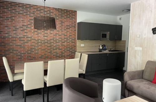 Eaux-Bonnes Apartment | 80m from resort center, 1st floor, swimming pool, terrace, tv, ski locker, 61m², Gourette