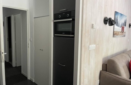 Eaux-Bonnes Apartment | 80m from resort center, 1st floor, swimming pool, terrace, tv, ski locker, 61m², Gourette