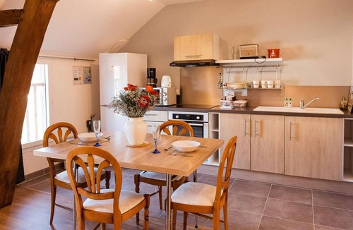 Bucheres Apartment | A beautiful one-bedroom apartment + garden + parking + common area