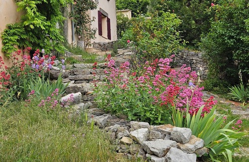 Castellane House | ✨ A charming little village house in the Verdon 🌿