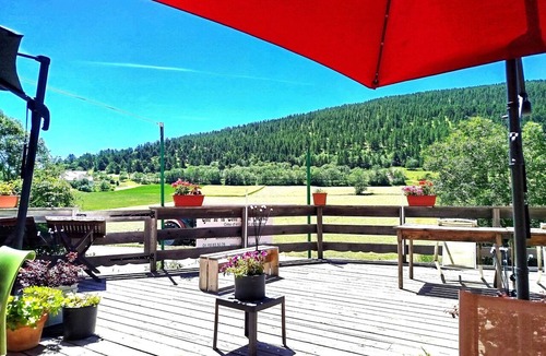 Annot Ski Chalet | A charming retreat in the heart of nature, the medieval village of Annot, at an elevation of 700 m,