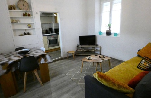Mutzig House | A cozy, single-story home near Strasbourg and the Wine Route.