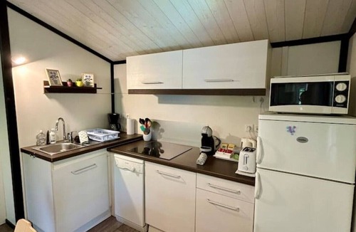 Monclar-de-Quercy Ski Chalet | A Green Getaway | Comfort & Leisure Chalet