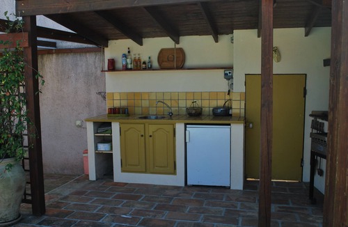 Nimes Villa | A haven of peace in a green setting close to everything: true happiness!
