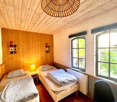 Roquefort-sur-Garonne Apartment | A L’Abri Du Loup