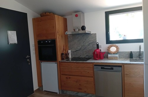 Rougiers Apartment | A little slice of paradise, nestled in the woods (Ste Baume, Canal de Provence, .