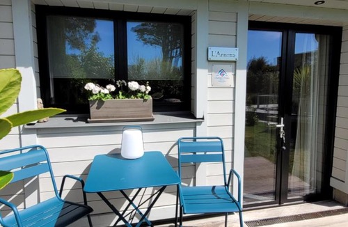 Dinard Bed & Breakfast | A n n e x e