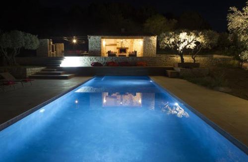 Le Castellet Villa | A Serene Luxury Villa in the Heart of Provence