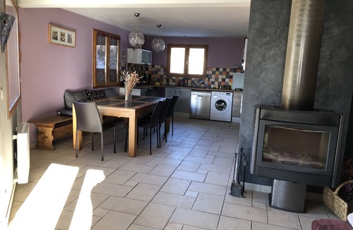Briancon House | Absolutely quiet house with town center amenities