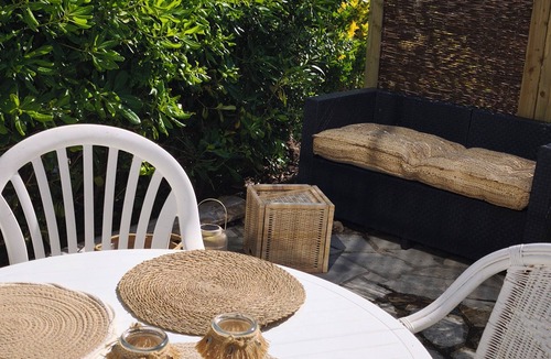Cogolin Apartment | Air-conditioned 35m² apt, private garden, pool, parking, Wi-Fi, near sea