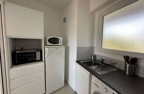 Hyeres Apartment | Air-conditioned studio for 4 people, 50m from the beach - Les Salins d'Hyères