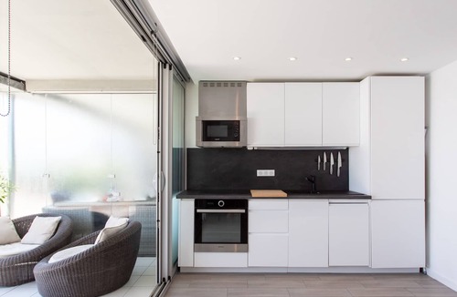 Cap d'Ail Apartment | Air-Conditioned Studio With Sea View Furnished Terrace, a Pool & Parking