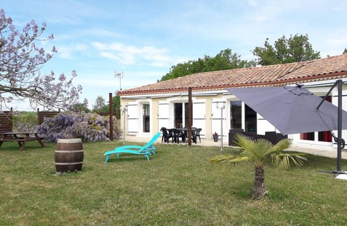 Cahors Villa | AIR-CONDITIONED VILLA WITH SWIMMING POOL IN THE HILLS ABOVE CAHORS
