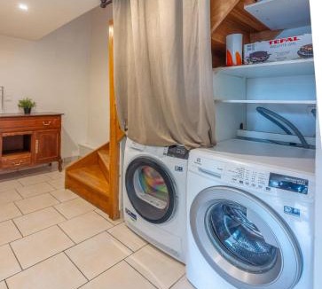 Socourt Villa | Air Hockey avec Jardin et Climatisation