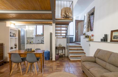 Albavilla Apartment | Albavilla Stone Loft