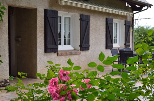 Lagarde Villa | All-comfort villa with heated pool (summer), spa and pétanque court.