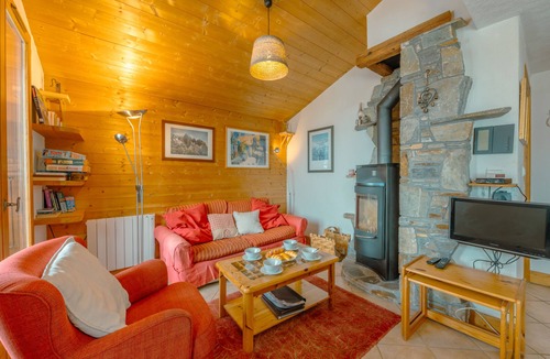 Le Tour Apartment | Alpine Duplex w/Balcony & Fireplace, Le Tour (Argentière), France