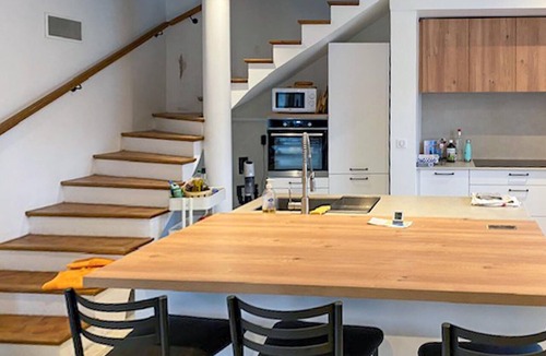 Flacy House | Amazing home in Flacy with WiFi