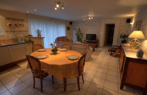 Landerneau Cottage | An Ty Coz vacation rental in Landerneau, 2 km from downtown