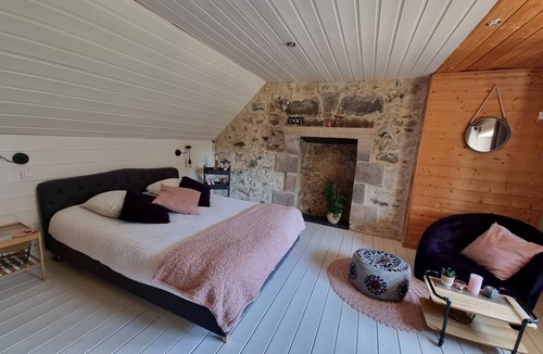 Cite House | Ancienne Ferme Bretonne Rénovée - La Campagne à la mer