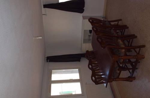 Laneuveville-devant-Nancy Apartment | apartment with a large living room and 2 bedrooms, 6 individual beds