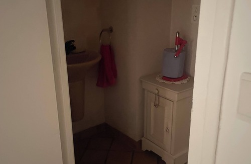 La Chapelle-Vaupelteigne Apartment | Apartment near Chablis in the heart of the vineyards
