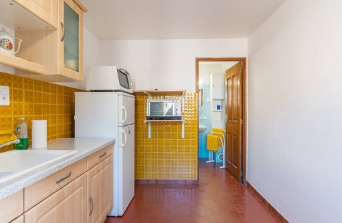 Sainte-Croix-du-Verdon Apartment | Apartment “T2 L’Amourié 1st Floor” with Covered Terrace, Lake View