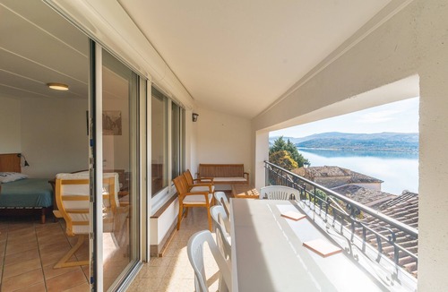 Sainte-Croix-du-Verdon Apartment | Apartment “T2 L’Amourié 1st Floor” with Covered Terrace, Lake View