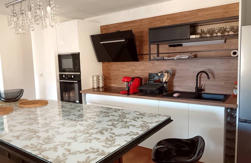 Saint-Philippe Apartment | Apartment 126m2 + outside (balcony, garden furniture, table) 4 bedrooms 8 persons