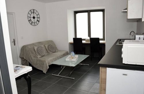 Brelevenez Apartment | Apartment 01 Déco
