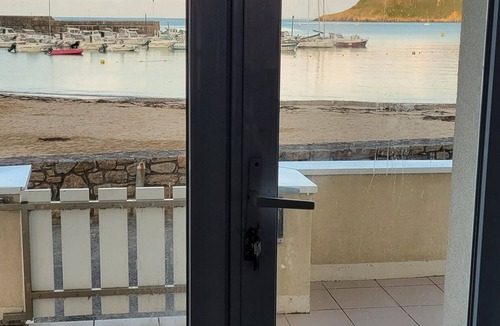 Plouezec Apartment | Apartment 'Appartement La Plage Plouha' with Sea View, Private Terrace and Wi-Fi