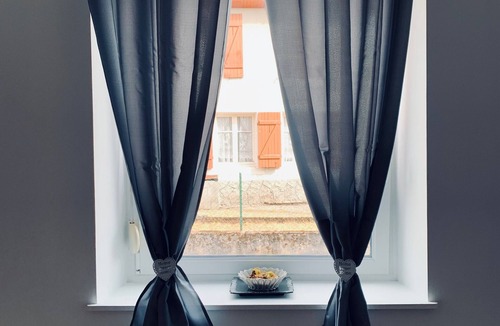 Celles-sur-Plaine Apartment | Apartment "Avec Terrasse Privative" with Wi-Fi