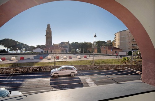 San Lorenzo al Mare Apartment | Apartment 'Casa Bici Sole E Mare' with Sea View, Private Terrace and Air Conditioning