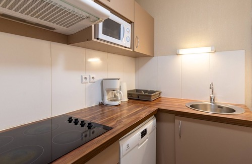 Ax-les-Thermes Apartment | Apartment cabin with mountain views - sleeps 6