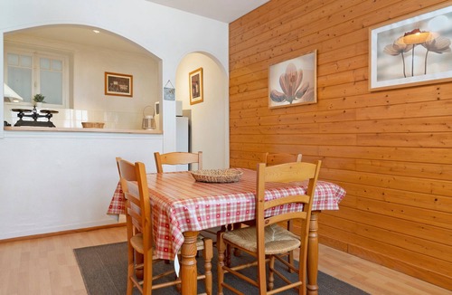 Argeles Gazost Apartment | Apartment 'Estaing' with Mountain View, Private Terrace and Wi-Fi