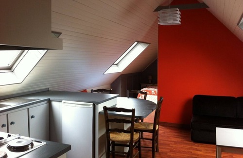 Plouegat-Moysan Apartment | Apartment for 2-3 people near Morlaix | Jacuzzi