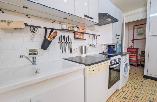 Boulazac-Isle-Manoire Apartment | Apartment 'Périgueux -Gite Cosy De Monplaisir' with Shared Garden and Wi-Fi