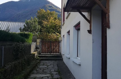 Pierrefitte-Nestalas Apartment | Apartment for 5 people located in the typical district of Pierrefitte-Nestalas.