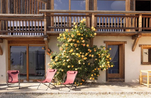 Saint-Gervais-les-Bains Apartment | Apartment "Ferme de Faustine 1 - Pool" with Mountain View, Shared Pool and Wi-Fi