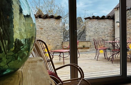 Villeneuve d'Aveyron Apartment | Apartment-Private Bathroom
