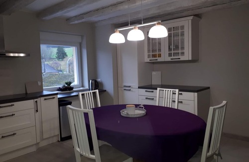 Steige Apartment | Apartment 'Gite Béthanie - 4 Pers' with Private Wooden Terrace and Wi-Fi