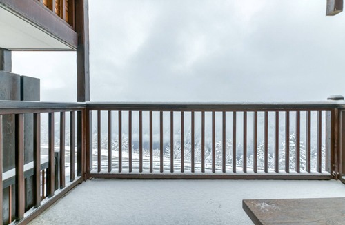 Villard-Reculas Apartment | Apartment 'Granges 25 - Au Pied Des Pistes' with Mountain View and Balcony