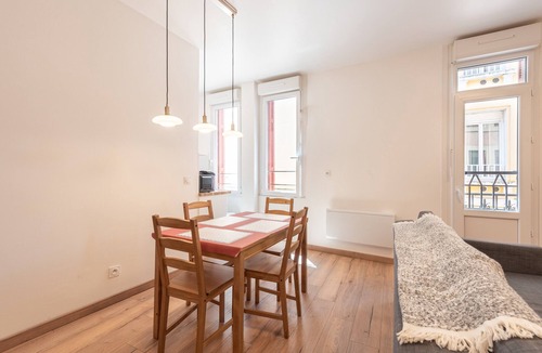Lourdes Apartment | Apartment 'Grottes De Lourdes - 4 Pers' with Wi-Fi
