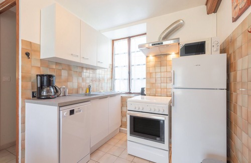 Argeles Gazost Apartment | Apartment 'Hautacam' – Ideal for 21-Day Thermal Stays, Mountain View & Wi-Fi
