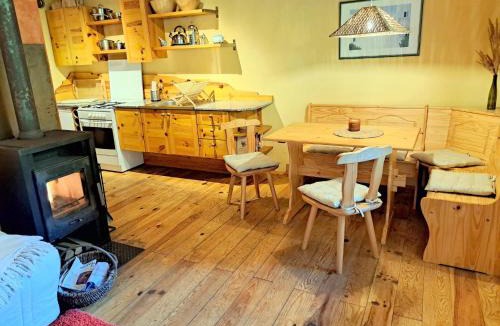 Pays de Phalsbourg Apartment | Apartment in Alsace with Nature Retreat