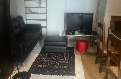 Old Town Apartment | Apartment in the Bouchon; Hyper center of Troyes, 50 m².