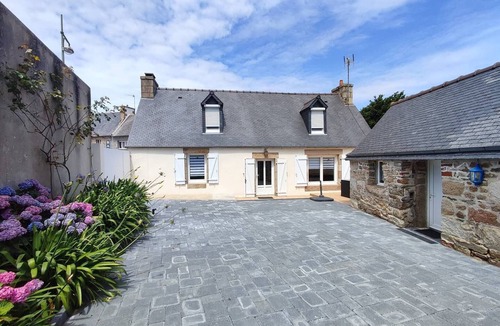 Trebeurden House | Apartment in the center of TREBEURDEN and 500m from the beach